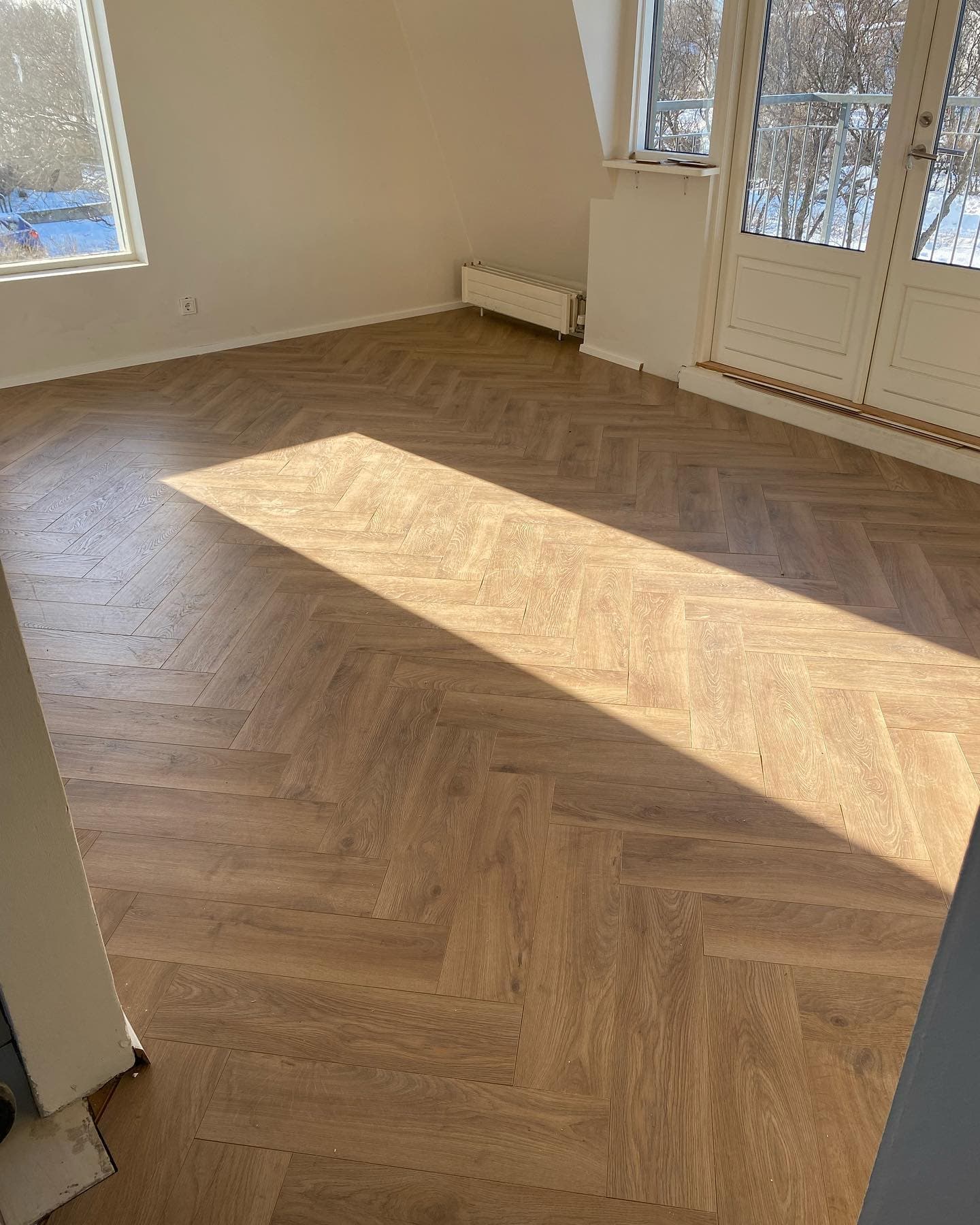 Parketlögn og listar